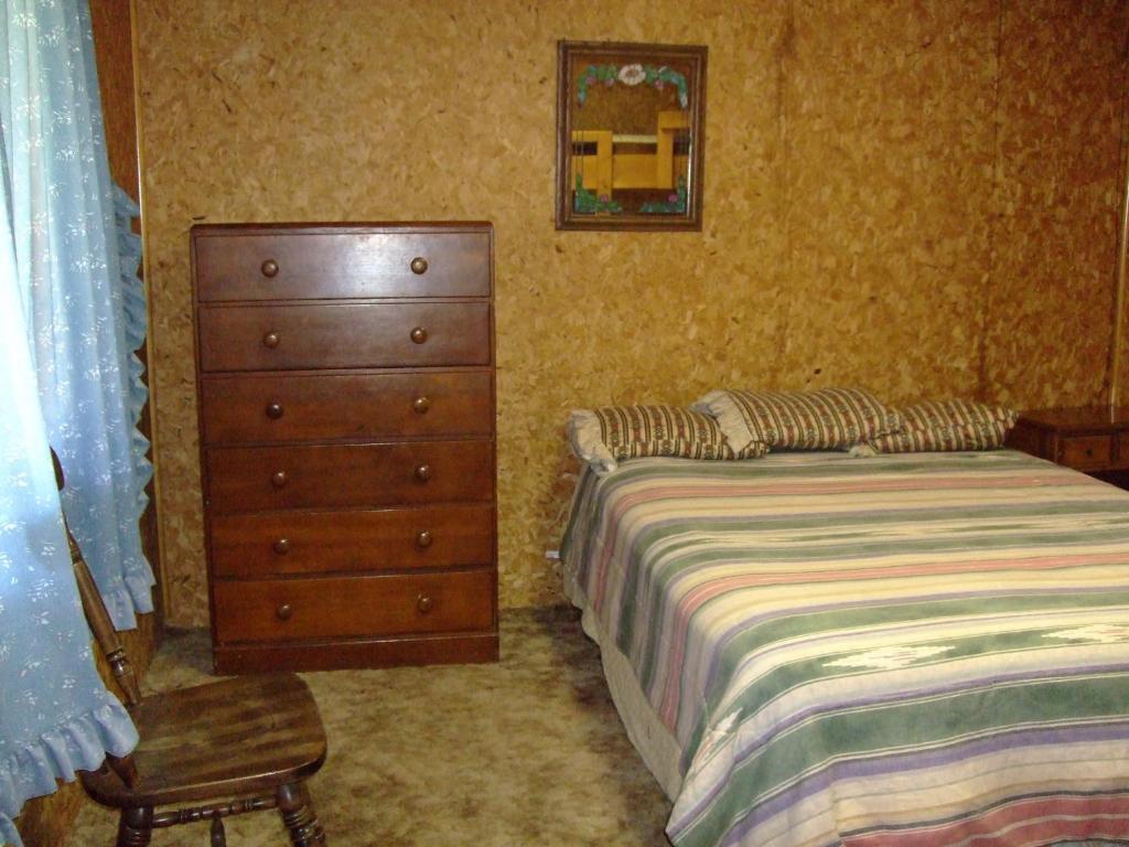 Sierra Bonita Cabins And Rv Park 과달루피타 객실 사진