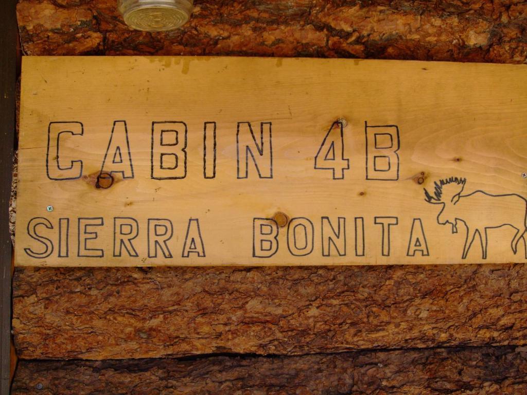 Sierra Bonita Cabins And Rv Park 과달루피타 객실 사진